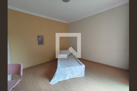 Casa à venda com 760m², 5 quartos e 5 vagasQuarto 2