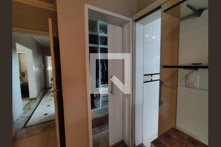 Casa à venda com 760m², 5 quartos e 5 vagasSuite