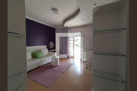 Casa à venda com 760m², 5 quartos e 5 vagasQuarto 4