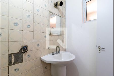 Casa para alugar com 175m², 2 quartos e 1 vaga Casa para alugar com 175m², 2 quartos e 1 vagaBanheiro de Serviço