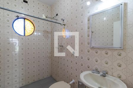 Casa para alugar com 175m², 2 quartos e 1 vaga Casa para alugar com 175m², 2 quartos e 1 vagaBanheiro 2