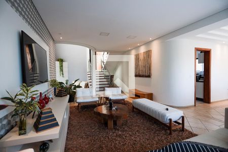 Sala  de casa para alugar com 4 quartos, 540m² em São Paulo Ii (granja Viana), Cotia