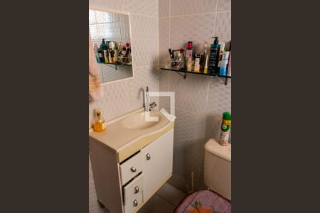 Casa à venda com 250m², 6 quartos e 2 vagasBanheiro 1