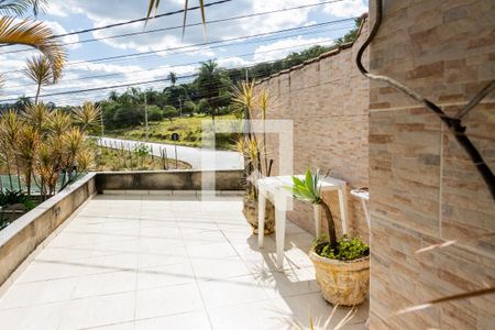 Casa à venda com 250m², 6 quartos e 2 vagasVaranda