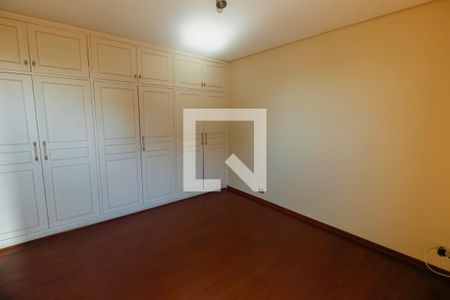 Apartamento à venda com 818m², 4 quartos e 6 vagas Apartamento à venda com 818m², 4 quartos e 6 vagasSuíte 2