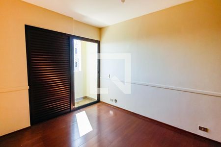 Apartamento à venda com 818m², 4 quartos e 6 vagas Apartamento à venda com 818m², 4 quartos e 6 vagasSuíte 3