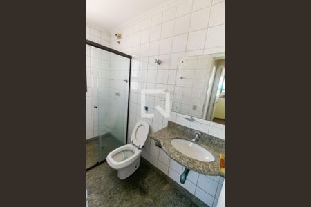 Apartamento à venda com 818m², 4 quartos e 6 vagas Apartamento à venda com 818m², 4 quartos e 6 vagasBanheiro de serviço