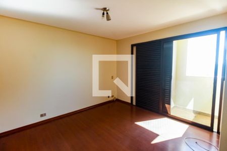 Apartamento à venda com 818m², 4 quartos e 6 vagas Apartamento à venda com 818m², 4 quartos e 6 vagasSuíte 2
