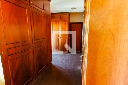 Apartamento à venda com 818m², 4 quartos e 6 vagas Apartamento à venda com 818m², 4 quartos e 6 vagasCloset da suíte 4