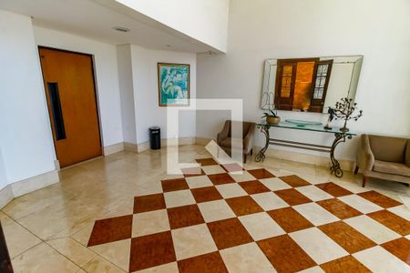 Apartamento à venda com 818m², 4 quartos e 6 vagas Apartamento à venda com 818m², 4 quartos e 6 vagasHall social