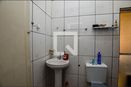 Banheiro de apartamento à venda com 2 quartos, 67m² em Venda da Cruz, Niterói