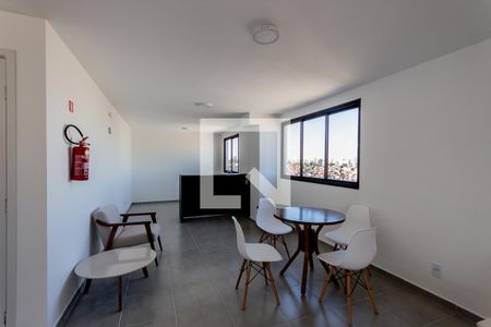 Apartamento para alugar com 40m², 2 quartos e 1 vaga Apartamento para alugar com 40m², 2 quartos e 1 vagaÁrea comum - Salão de festas