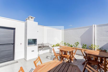 Apartamento para alugar com 40m², 2 quartos e 1 vaga Apartamento para alugar com 40m², 2 quartos e 1 vagaÁrea comum - Churrasqueira