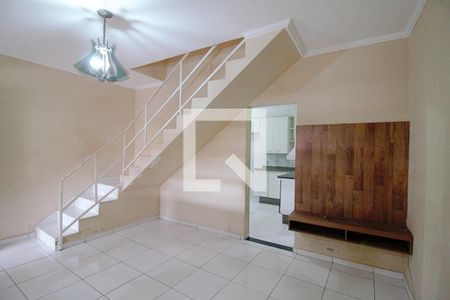 Sala  de casa para alugar com 2 quartos, 102m² em Jardim Monte Kemel, São Paulo