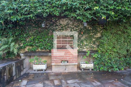 Casa à venda com 300m², 3 quartos e 4 vagasPiscina e Churrasqueira