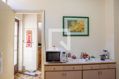 Casa à venda com 300m², 3 quartos e 4 vagasCopa