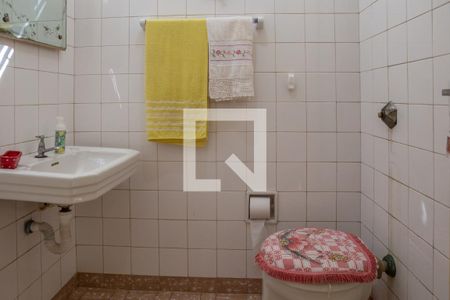 Casa à venda com 300m², 3 quartos e 4 vagasBanheiro Escritório