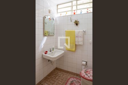 Casa à venda com 300m², 3 quartos e 4 vagasBanheiro Escritório