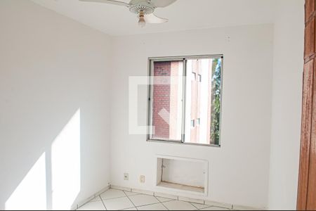 quarto 1 de apartamento para alugar com 2 quartos, 60m² em Taquara, Rio de Janeiro