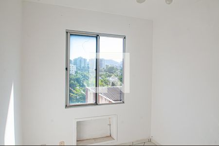 quarto 1 de apartamento para alugar com 2 quartos, 60m² em Taquara, Rio de Janeiro