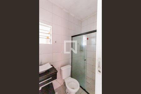 Banheiro de apartamento para alugar com 2 quartos, 53m² em Jardim Santo Antônio, Santo André