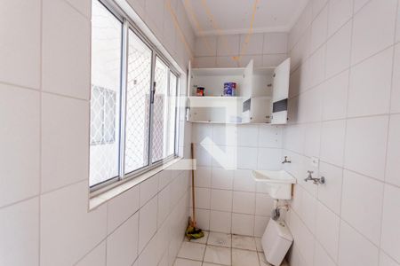 Área de Serviço de apartamento para alugar com 2 quartos, 53m² em Jardim Santo Antônio, Santo André
