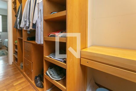 Apartamento à venda com 149m², 3 quartos e 2 vagasCloset da suíte