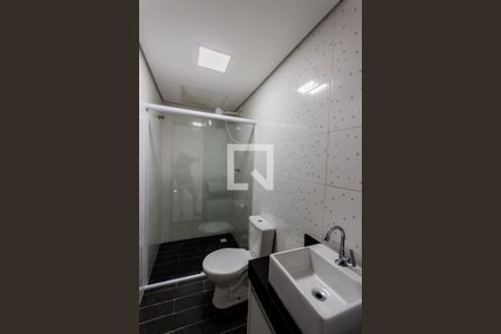 Banheiro de apartamento para alugar com 1 quarto, 60m² em Campestre, Santo André