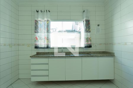 Casa à venda com 122m², 2 quartos e 2 vagas