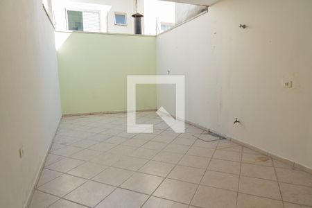 Casa à venda com 122m², 2 quartos e 2 vagas