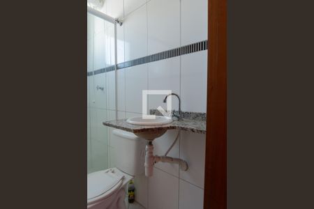 Casa à venda com 122m², 2 quartos e 2 vagas