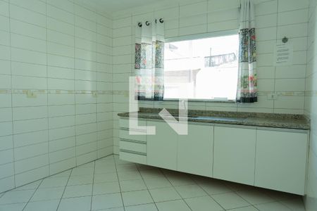 Casa à venda com 122m², 2 quartos e 2 vagas