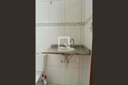 Casa à venda com 122m², 2 quartos e 2 vagas