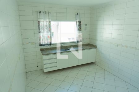 Casa à venda com 122m², 2 quartos e 2 vagas