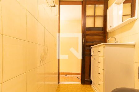 Banheiro  de kitnet/studio para alugar com 1 quarto, 40m² em Centro, Rio de Janeiro