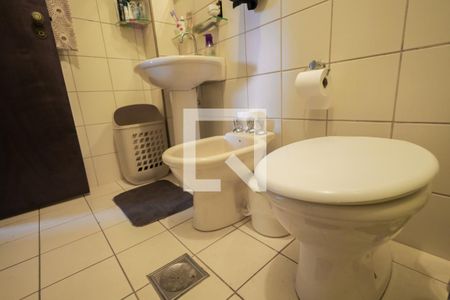 Apartamento à venda com 70m², 3 quartos e 1 vaga Apartamento à venda com 70m², 3 quartos e 1 vagaBanheiro