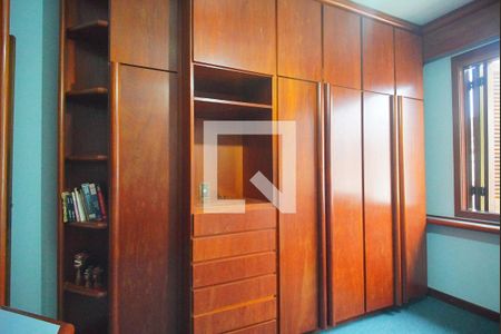 Casa à venda com 246m², 3 quartos e 2 vagasQuarto 3