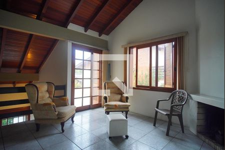 Casa à venda com 246m², 3 quartos e 2 vagasSala 2