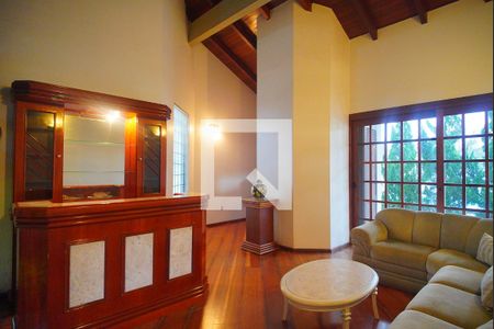 Sala de casa à venda com 3 quartos, 246m² em Ouro Branco, Novo Hamburgo