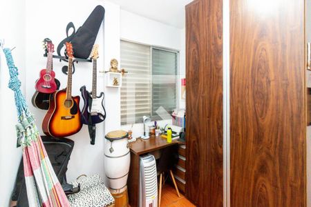 Quarto 1 de apartamento para alugar com 3 quartos, 66m² em Ana Lúcia, Belo Horizonte
