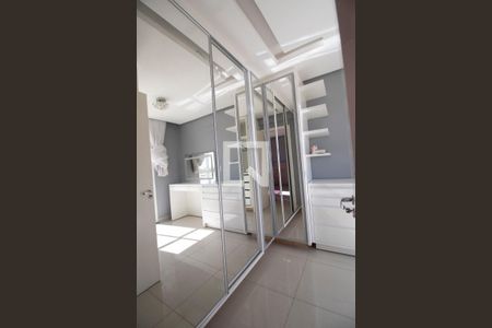 Apartamento para alugar com 84m², 1 quarto e 1 vagaCloset