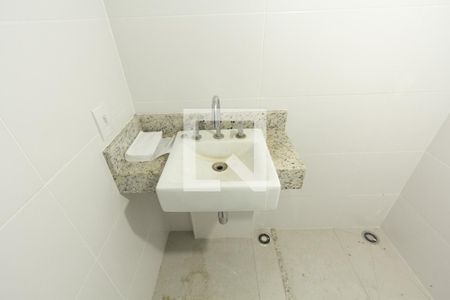 Apartamento à venda com 100m², 2 quartos e 1 vagaBanheiro da Suít