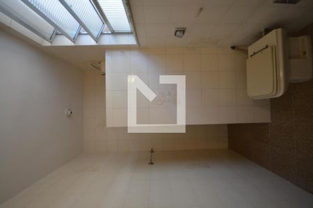 Apartamento para alugar com 120m², 3 quartos e 3 vagasBanheiro