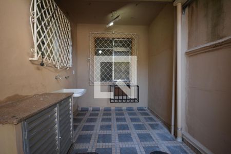 Apartamento para alugar com 120m², 3 quartos e 3 vagasÁrea de Serviço 1