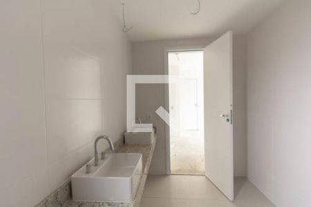 Apartamento à venda com 99m², 2 quartos e 1 vagaBanheiro da Suíte 2