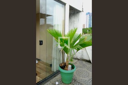 Apartamento para alugar com 95m², 2 quartos e sem vagaFachada