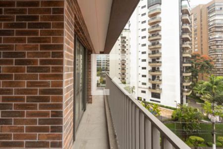 varanda  de apartamento à venda com 2 quartos, 99m² em Indianópolis, São Paulo