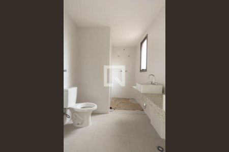 Apartamento à venda com 99m², 2 quartos e 1 vagaBanheiro da Suíte 2