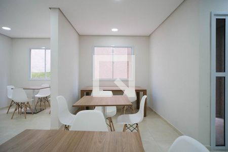 Apartamento à venda com 37m², 2 quartos e sem vagaÁrea comum