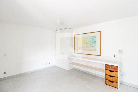 Apartamento para alugar com 34m², 1 quarto e sem vaga Apartamento para alugar com 34m², 1 quarto e sem vagaSala